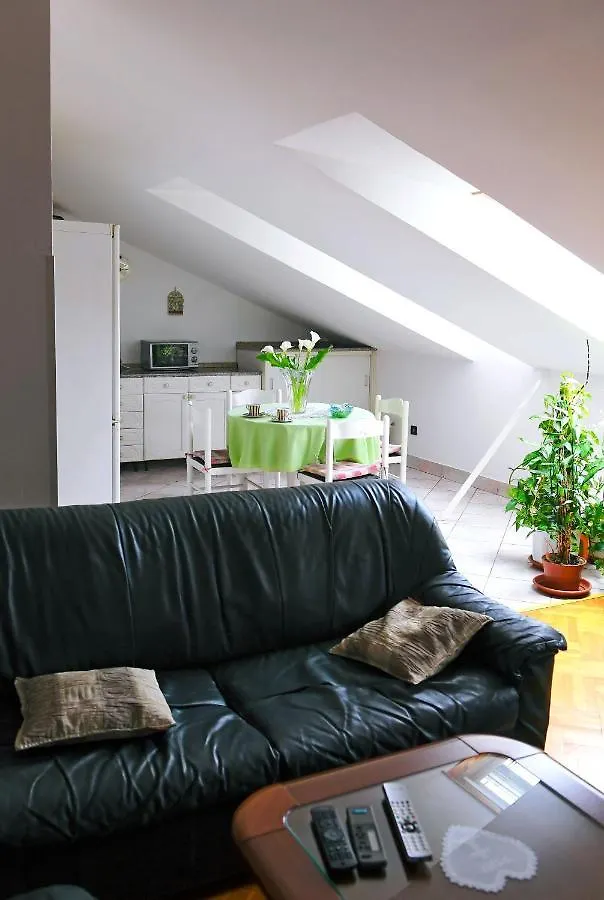 Apartment Fiumara Fiume 0*,
